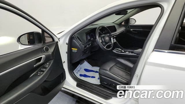 Hyundai Sonata Hybrid 2019 — ფოტო 19/20
