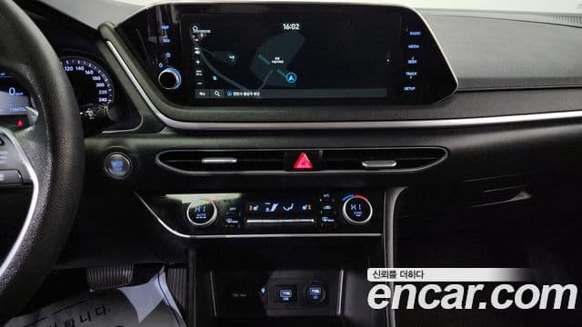 Hyundai Sonata Hybrid 2019 — ფოტო 16/20