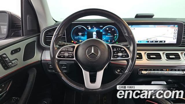 Mercedes-Benz GLE-Class 2020 — Şəkil 13/20