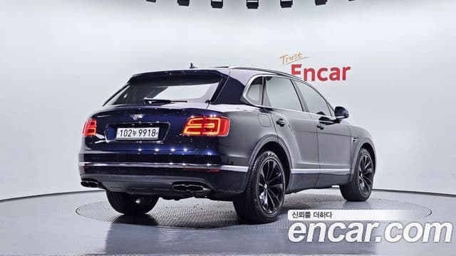 Bentley Bentayga 2020 — Şəkil 2/20