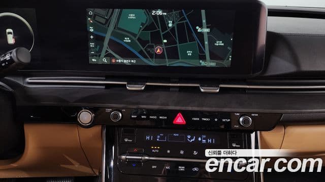 Kia Carnival 2021 — ფოტო 12/20