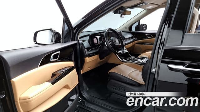 Kia Carnival 2021 — ფოტო 4/20