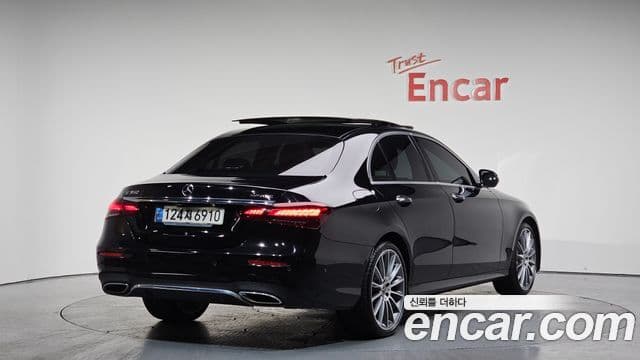 Mercedes-Benz E-Class 2021 — ფოტო 2/20