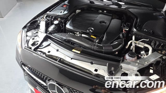 Mercedes-Benz E-Class 2021 — ფოტო 6/20