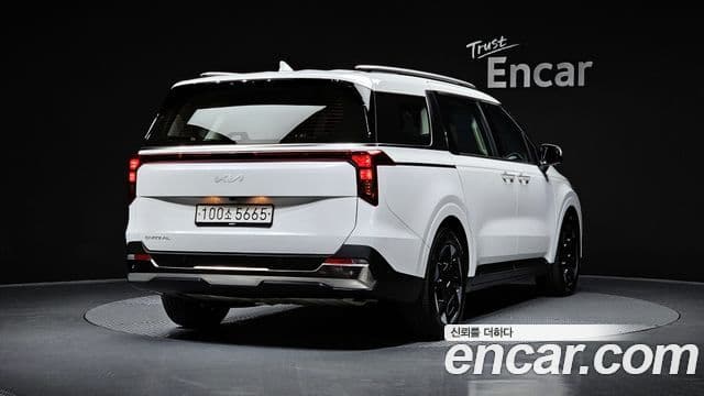 Kia Carnival 2024 — Фото 2/20
