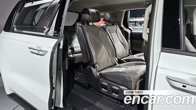 Kia Carnival 2024 — Фото 12/20