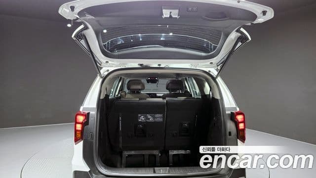 Kia Carnival 2024 — Фото 20/20