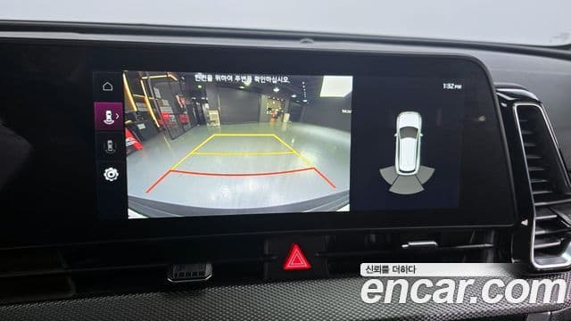 Kia Sportage 2021 — ფოტო 17/20