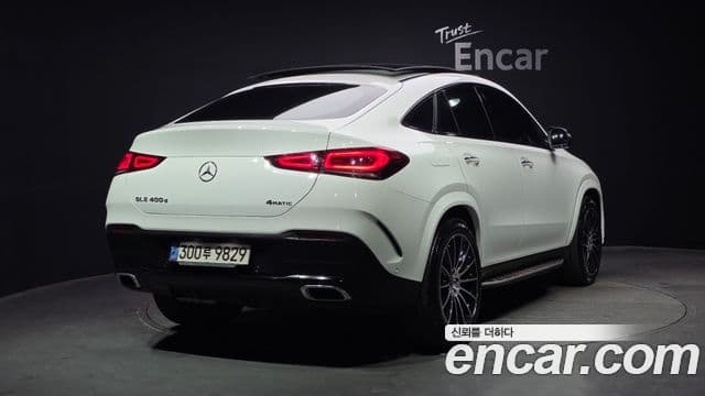 Mercedes-Benz GLE-Class 2022 — Фото 1/20
