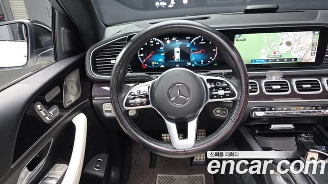 Mercedes-Benz GLE-Class 2022 — Фото 12/20