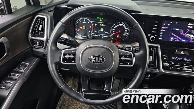 Kia Sorento 2021 — фото 14 из 20
