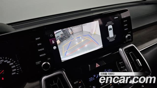 Kia Sorento 2021 — Şəkil 16/20