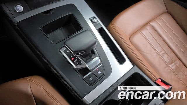 Audi Q5 2021 — ფოტო 9/20
