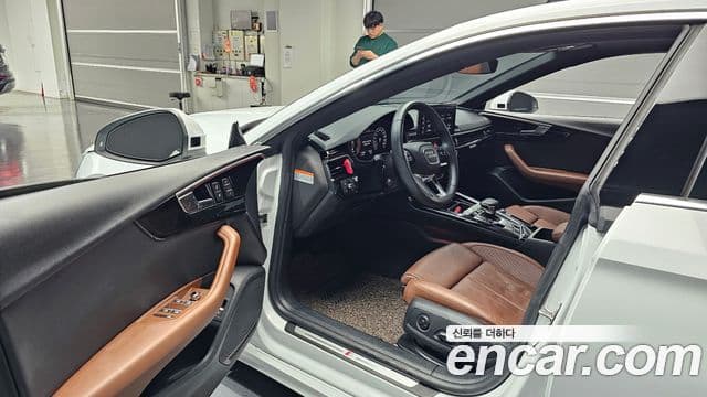 Audi A5 2021 — Şəkil 18/20