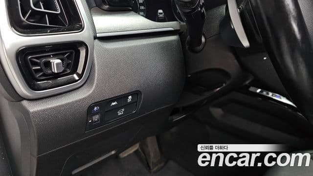 Kia Sorento 2020 — Şəkil 17/20