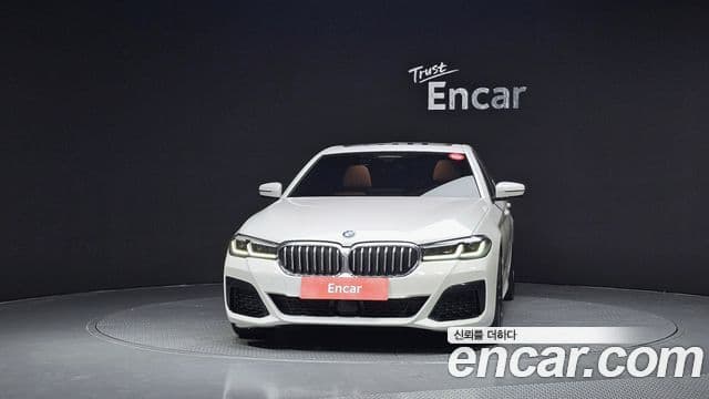 BMW 5 Series 2022 — Şəkil 3/20
