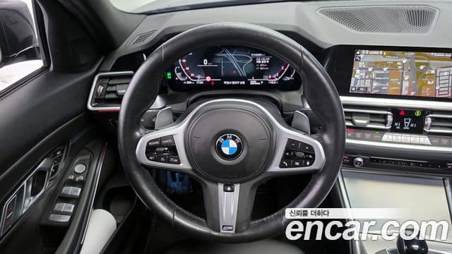 BMW 3 Series 2022 — Photo 10/20