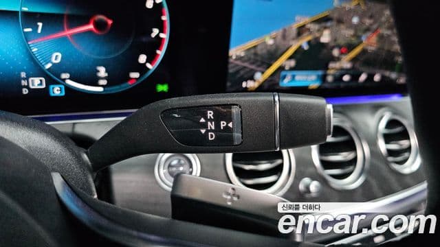 Mercedes-Benz E-Class 2023 — Şəkil 9/20