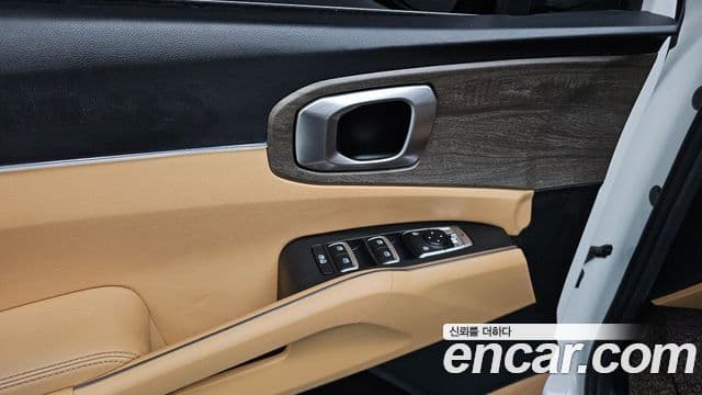 Kia Sorento 2021 — Şəkil 17/20