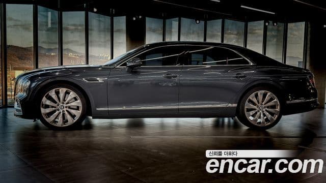 Bentley Flying Spur 2021 — Photo 7/10