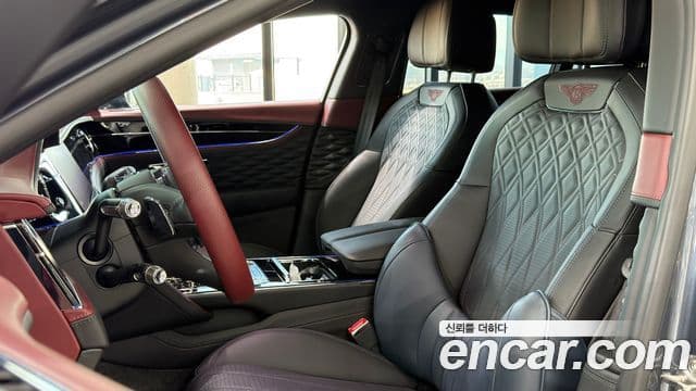 Bentley Flying Spur 2021 — Photo 6/10