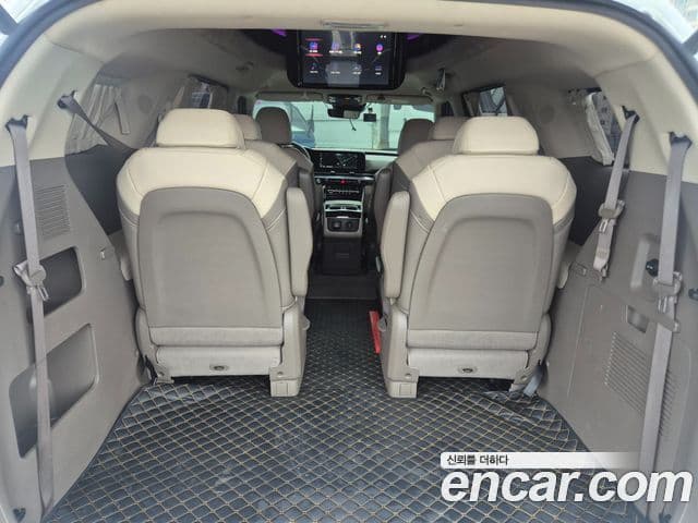 Kia Carnival 2021 — Şəkil 15/20