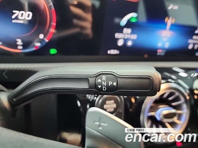 Mercedes-Benz CLA-Class 2020 — Şəkil 10/19