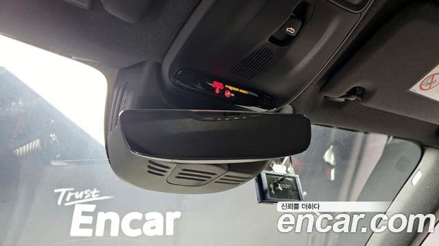 Volvo XC40 2020 — Şəkil 17/19