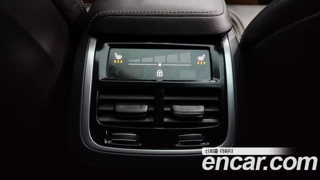 Volvo S60 2022 — Şəkil 12/20