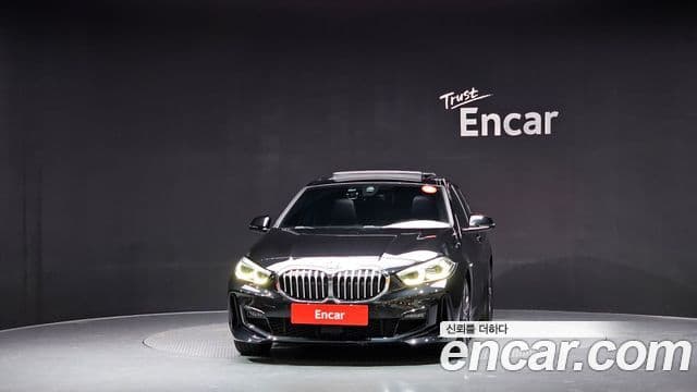 BMW 1 Series 2022 — Photo 20/20