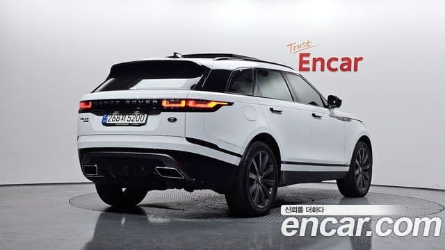 Land Rover Range Rover Velar 2020 — ფოტო 2/20