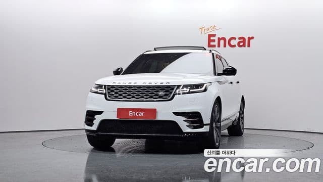 Land Rover Range Rover Velar 2020 — ფოტო 3/20
