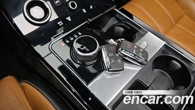 Land Rover Range Rover Velar 2020 — ფოტო 9/20