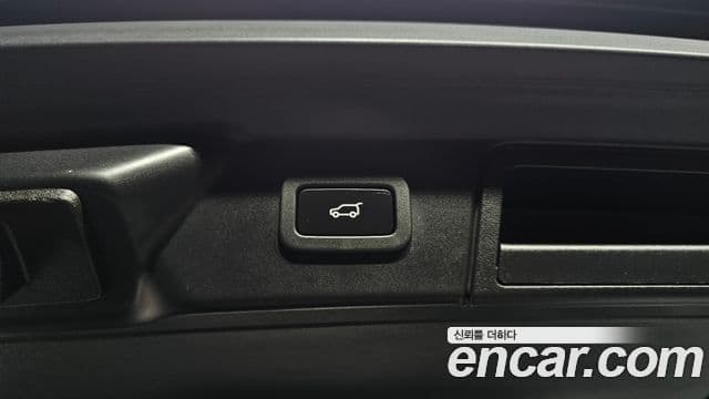 Land Rover Range Rover Velar 2020 — ფოტო 20/20