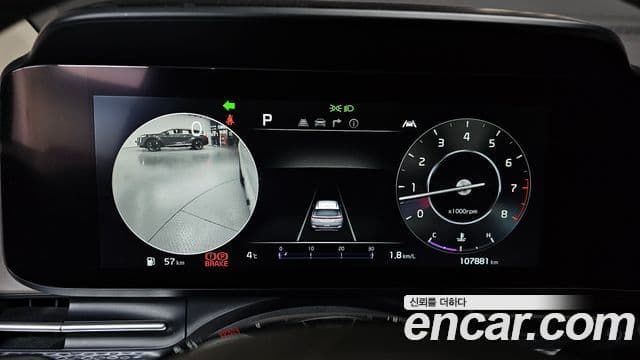 Kia Carnival 2021 — Фото 8/20