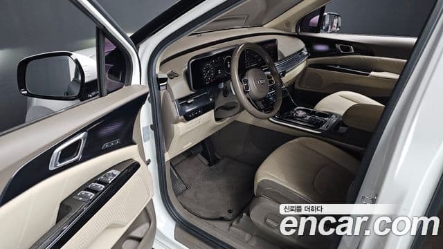 Kia Carnival 2021 — Фото 11/20