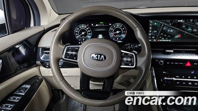 Kia Carnival 2021 — Фото 13/20