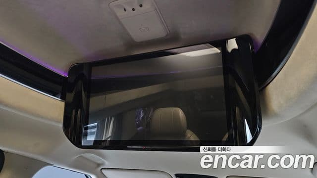 Kia Carnival 2021 — Фото 18/20