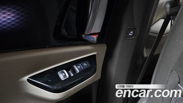 Kia Carnival 2021 — Фото 19/20