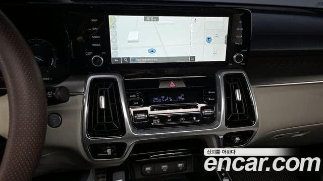 Kia Sorento 2021 — Şəkil 16/20