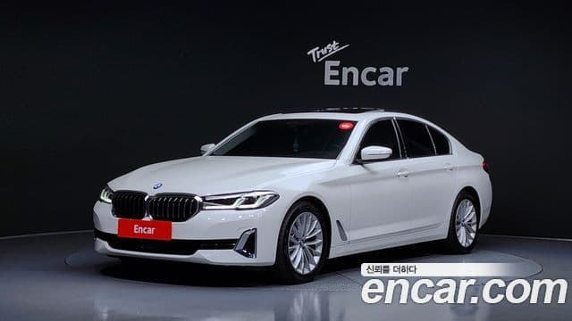 BMW 5 Series 2022 — ფოტო 1/20