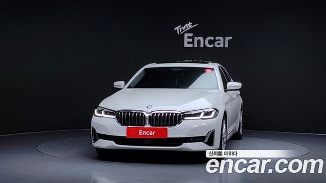 BMW 5 Series 2022 — ფოტო 3/20