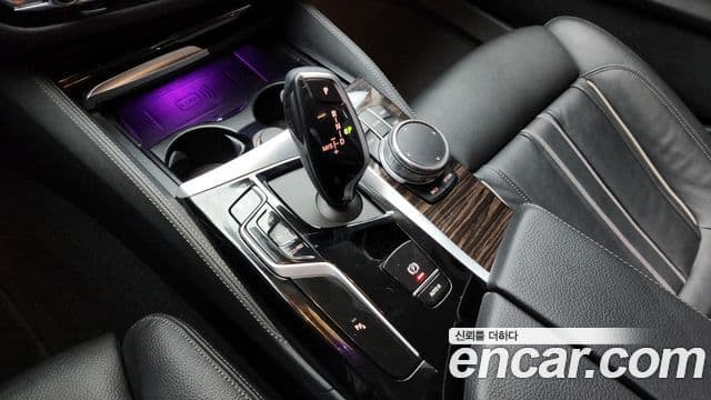 BMW 5 Series 2022 — ფოტო 9/20