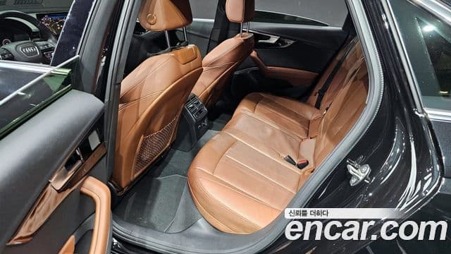 Audi A4 2021 — Şəkil 12/20