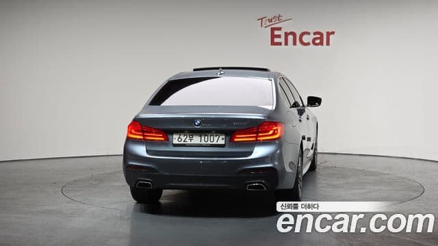 BMW 5 Series 2018 — Şəkil 4/20