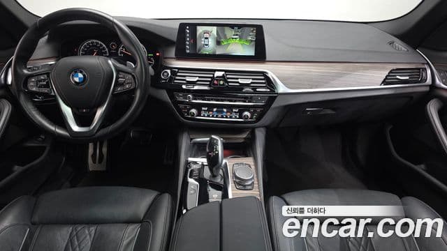 BMW 5 Series 2018 — Şəkil 7/20
