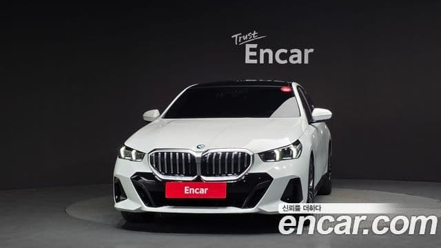 BMW 5 Series 2025 — Şəkil 2/20