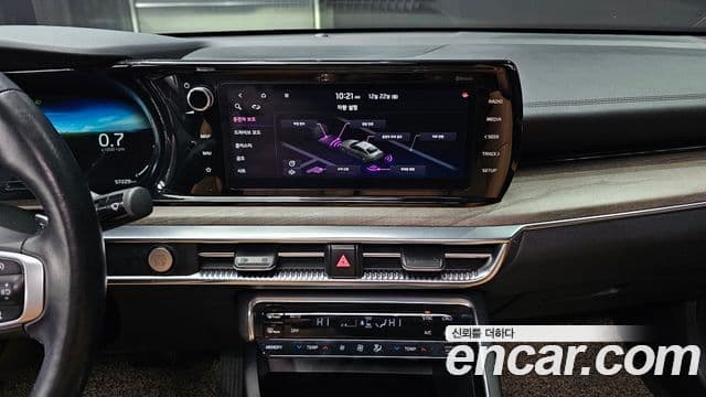Kia K5 2020 — ფოტო 16/20