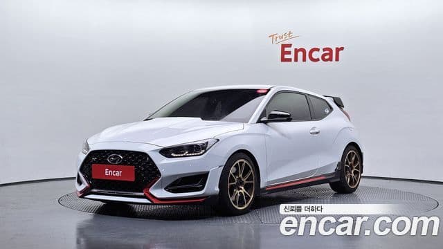 Hyundai Veloster 2019 — ფოტო 1/20
