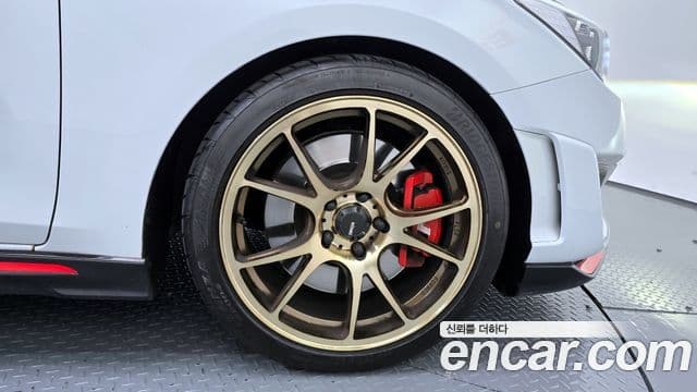 Hyundai Veloster 2019 — ფოტო 5/20